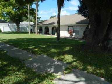 Main picture of 718 Sleepy Hollow Dr
