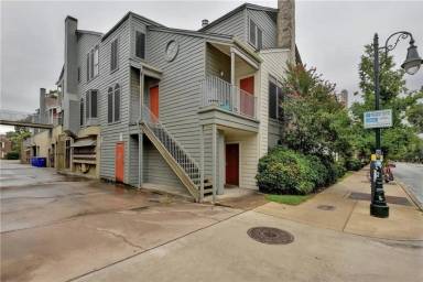 Main picture of Orange Tree Condos
