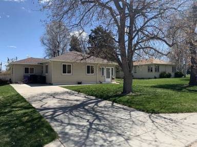 Main picture of 3054 S Bellaire St