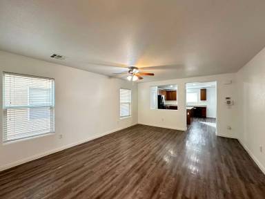Main picture of 4859 Golden Shimmer Ave