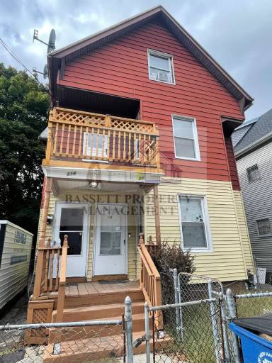 Main picture of 118 Cedar Hill Ave