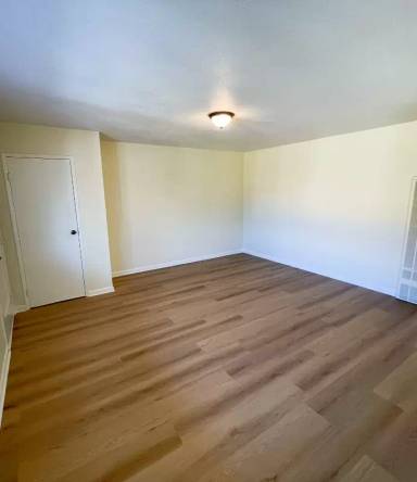 Main picture of 1655 Merrill Dr