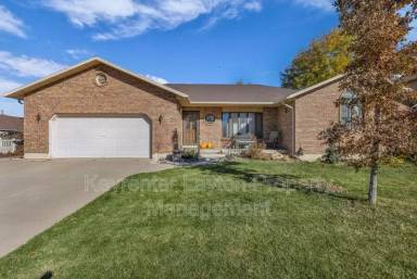 Main picture of 992 E 4725 S