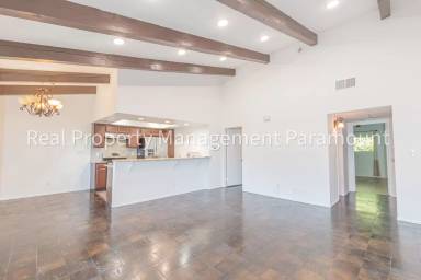 Main picture of Cahuenga Hills Tennis Condominiums
