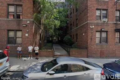 Main picture of 11 Hillside Avenue Apartments