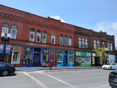 Main picture of 39 1/2 W Columbus St