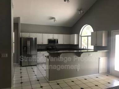 Main picture of 4740 E Desert Ln