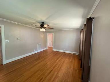 Main picture of 108 Morris Ave