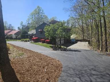 Main picture of 300 Stonewall Jackson Trl