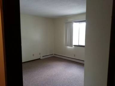 Main picture of 110 W Front St