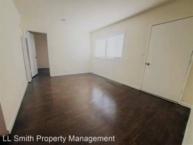 Main picture of 11841 Jefferson Blvd