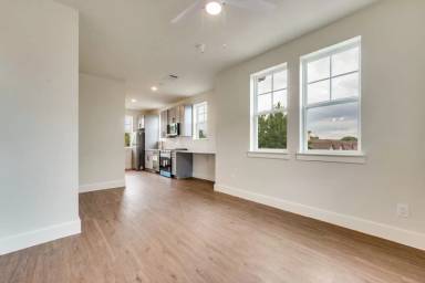 Main picture of 5317 Reiger Ave