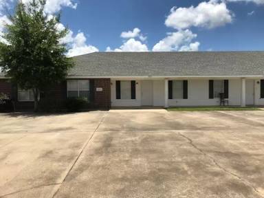 Main picture of 1803 N Tallowood Dr