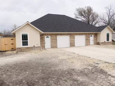 Main picture of 8083 County Road 436