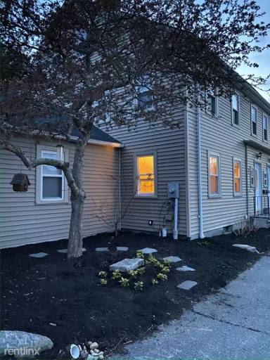 Main picture of 27 Water St