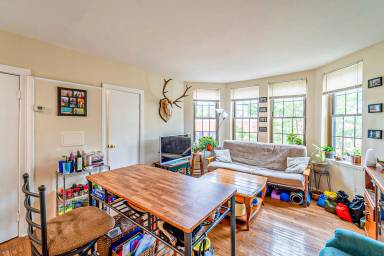 Main picture of 527 S 21st St