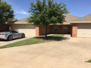 Main picture of 10102 Englewood Avenue