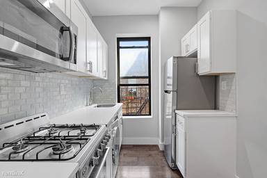 Main picture of 124 E 103rd St