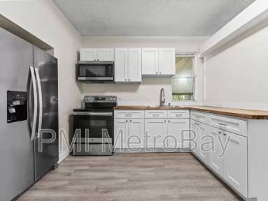 Main picture of 8210 N Klondyke St