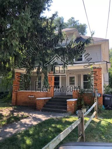 Main picture of 3827 Lockwood Ave