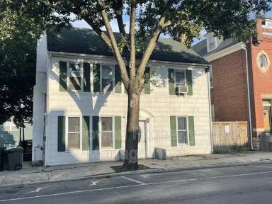 Main picture of 277 S Potomac St