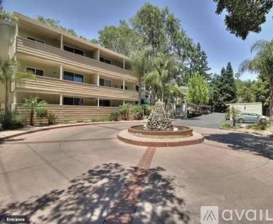 Main picture of 121 Massol Ave