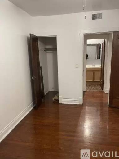 Main picture of 6418 W Palmer St