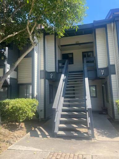 Main picture of 85 Stenner St