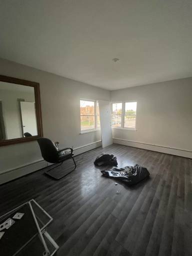 Main picture of 540 165th St