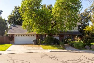 Main picture of 850 W Victor Ave