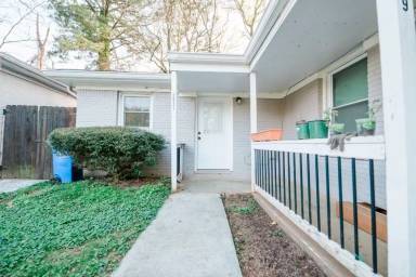Main picture of 2931 Gleenwood Ave SE