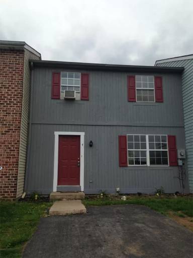 Main picture of 14 Windsor Ct