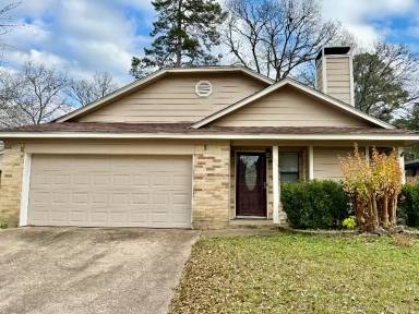 Main picture of 104 Forest Creek Dr