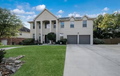 Main picture of 20803 Cliff Park