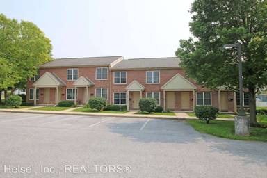 Main picture of 51 N Cherry St
