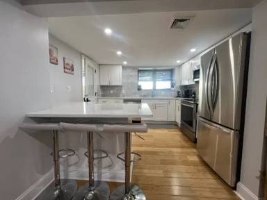 Main picture of 188 Endicott Ave