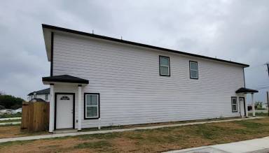 Main picture of 8735 Key Windy Way