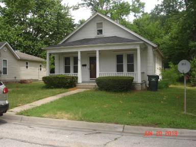 Main picture of 421 Franklin Ave