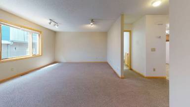 Main picture of 412 4th St SE