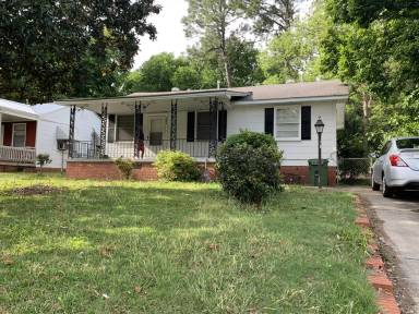 Main picture of 2033 Midway St