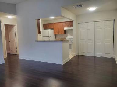 Main picture of 3822 Bay Club Circle