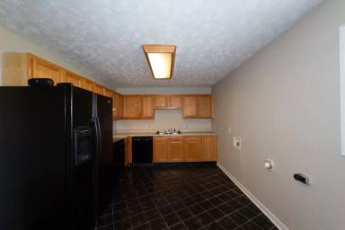 Main picture of 6133 Marilyn Rd