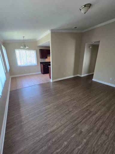 Main picture of 921 S Sunshine Ave
