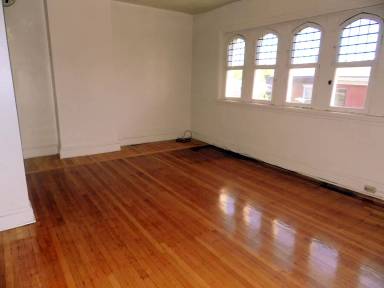 Main picture of 2009 Pine St