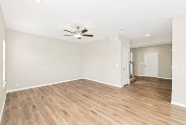 Main picture of 9130 SW 2nd St