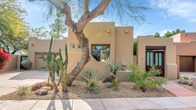 Main picture of 6711 E Camelback Rd