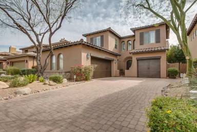 Main picture of 3931 E Crest Ln