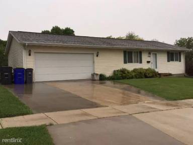 Main picture of 1703 Americus Dr SE