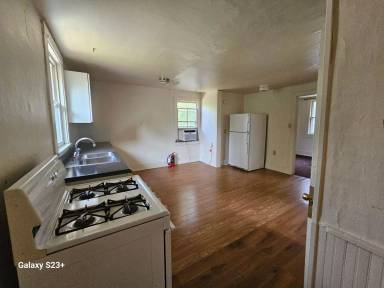 Main picture of 451 S Prospect St