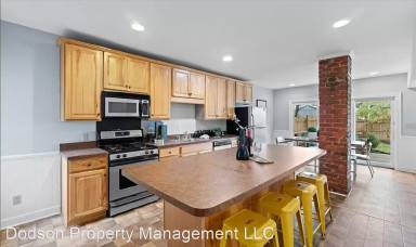 Main picture of 619 S Pine St